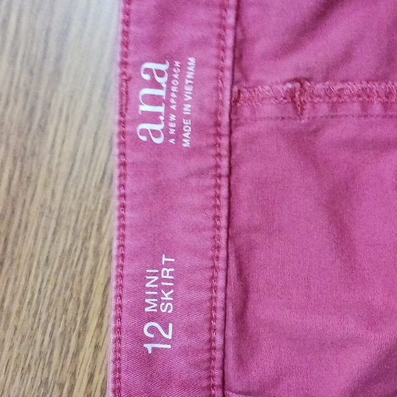 Button up skirt - Picture 2 of 6